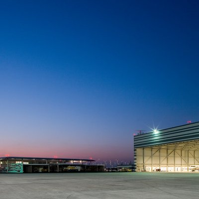 [Translate to Englisch:] Flughafen Wien VIP Hangar 5