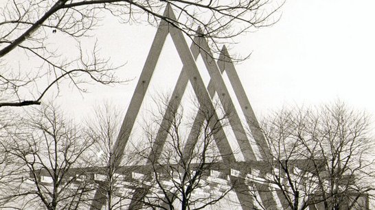 Tragwerk aus Holz, 3 Rahmen in A-Form