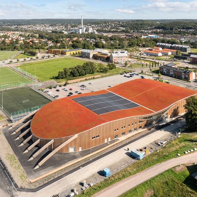 [Translate to Englisch:] Eis- und sporthalle Kviberg Aussenansicht