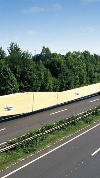 Sondertransporte auf dem Weg nach Emden, Ostfriesland