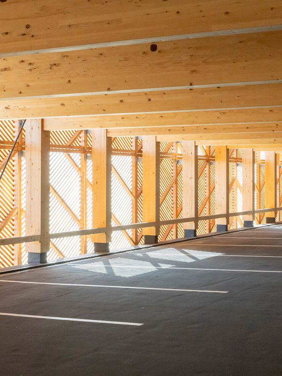 Holz Parkhaus Hargassner Holzkonstruktion