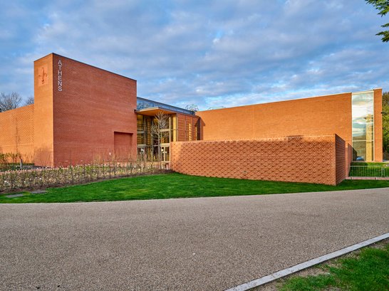 Eton School Pool Außenansicht