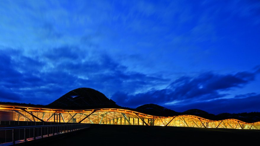 Macallan Distillery bei Nacht