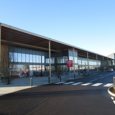 Tesco & |Dobbies King´s Lynn|