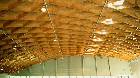 Brettschichtholz Dachkonstruktion Messehalle Straubing