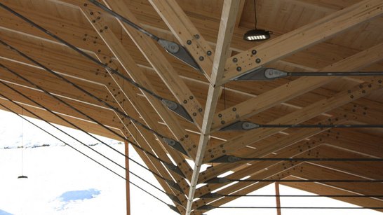 Riding arena Moargut supporting structure