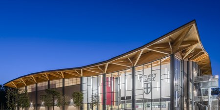 [Translate to Englisch:] St. Georges College Activity Center