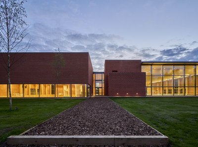 Eton School Pool Außenansicht